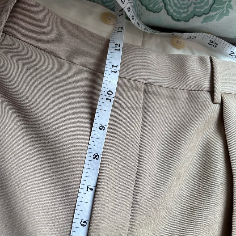 Vintage Polo Ralph Lauren Extrafine Virgin Wool Pleated cuffed tan trousers. 38 - Picture 13 of 15